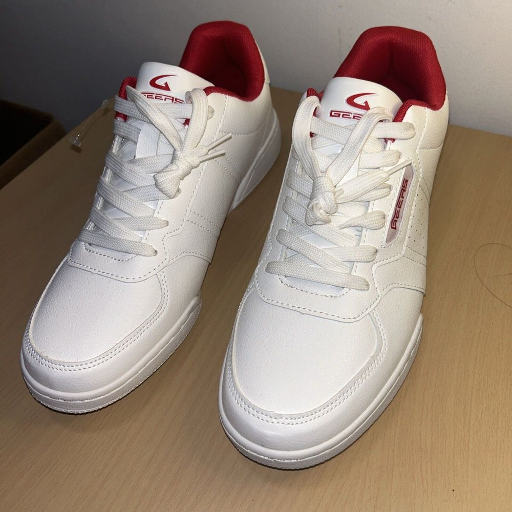 Men's Geers White & Red Athletic Life Style Sneaker Size 10
